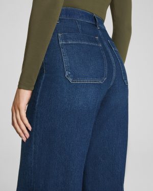 Cropped Wide Leg Jeans with Patch Pockets