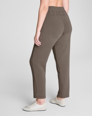 Slim Straight Pant