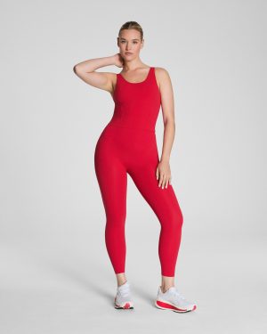 Contour Scoop Neck Tank
